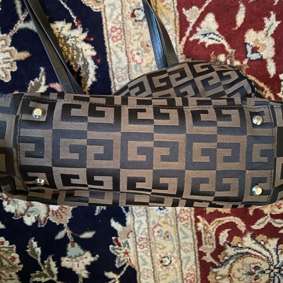 🍁SOLD🍁Authentic Vintage Givenchy Tote - Picture 9 of 13